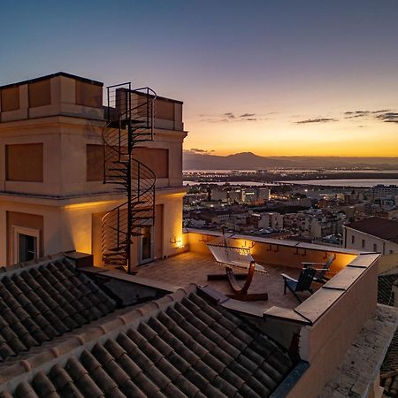 Готель Palazzo Boyl 1840 Кальярі Екстер'єр фото